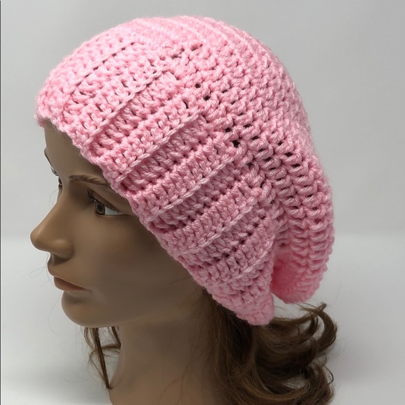 Winter slouchy beanie beanie pink adult or teen New hand crochet by me - Picture 1 of 4